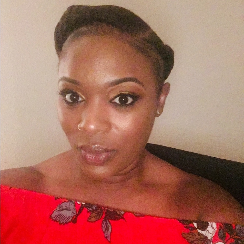 Meet your Posher, Tiesha